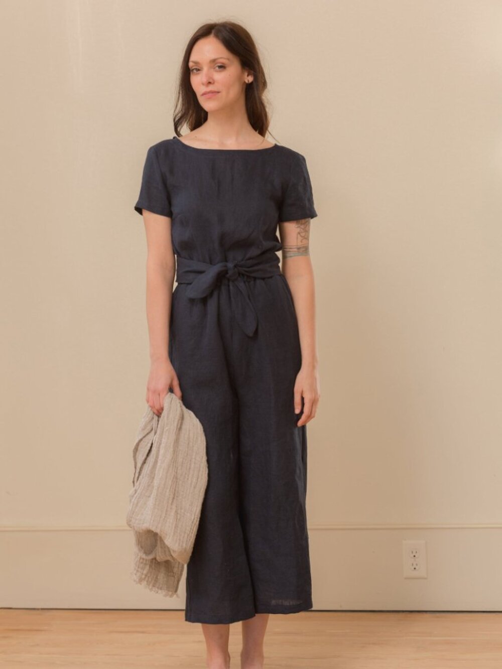 Maybe Collection 100% Linen Wrap Back Jumpsuit in Midnight (Navy), size L
